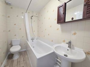 Photo 11- click for photo gallery